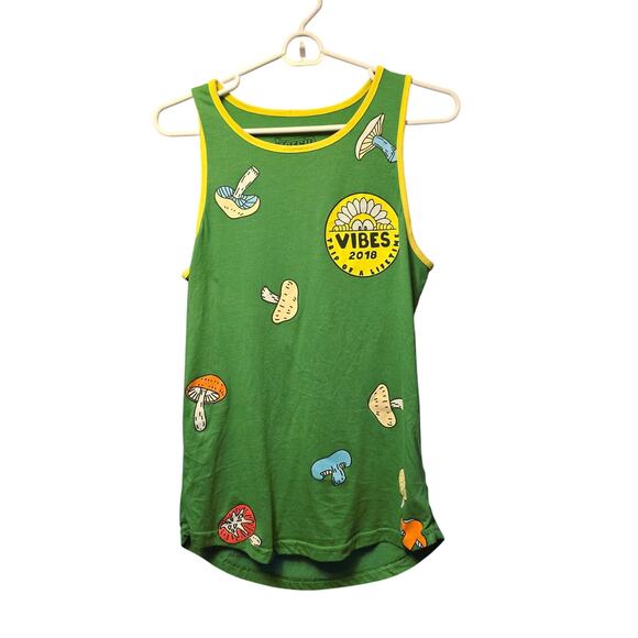 Fresh laundry vibes 2018 mushroom tank - Picture 1 of 4